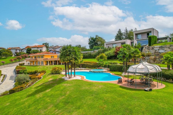 VILLA ROASIO