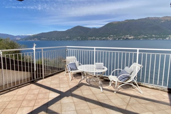 APPARTAMENTO PENTHOUSE VISTA LAGO